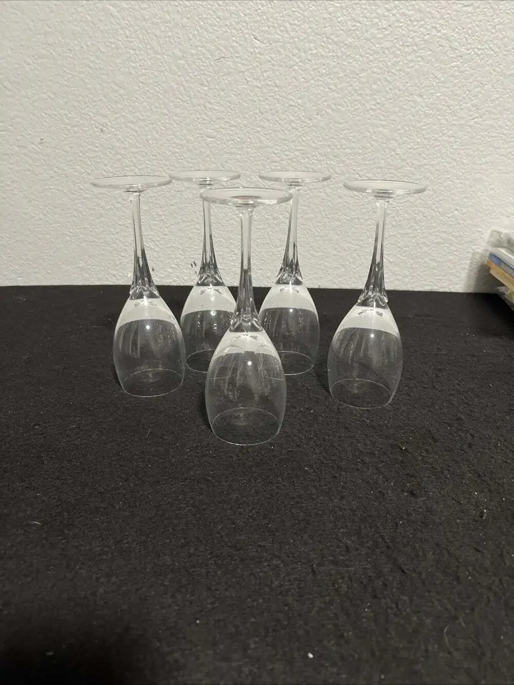 Jolie Crystal Wine Glasses Plain 7.5” Tall 3.25” Volume 2.5” Width